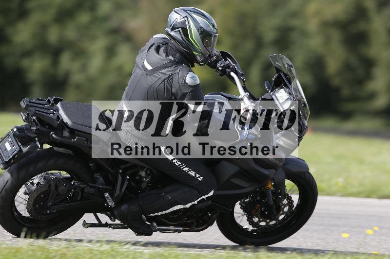 /53 16.09.2025 Track Day Domi Aegerter ADR/Gruppe gelb/11